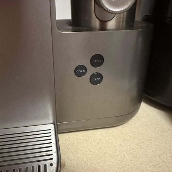 Coffee machine - Picture 3 of 8